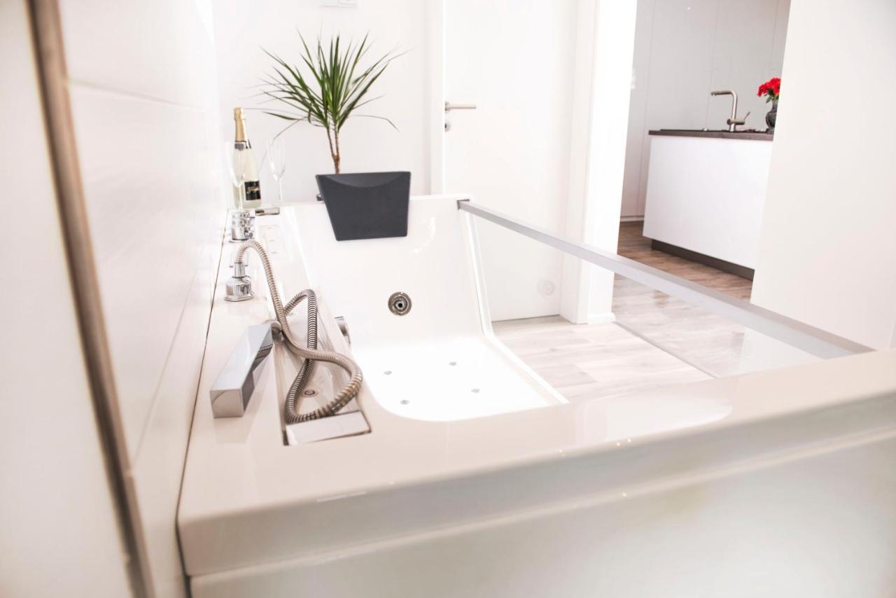 Luxus Suite Im Herzen Von Kempten***** +Parkplatz Eksteriør billede